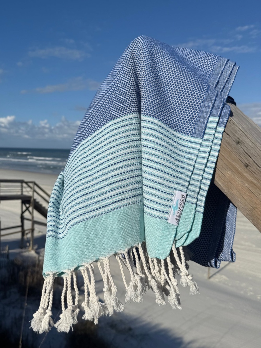 Angler Rag — Blue Salt Rag™ Sand-Resistant Turkish Beach Towel - Picture 2 of 4